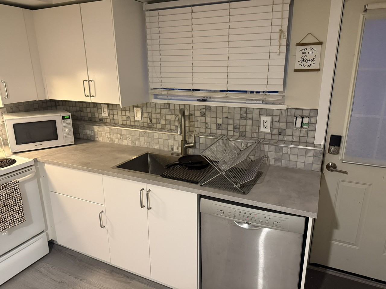 4285 Saint George Street - Photo 2 of 11