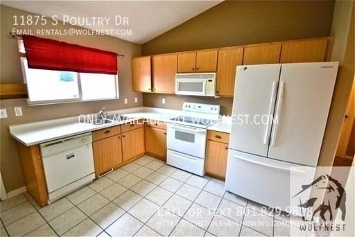 11875 S Poultry Dr - Photo 2 of 27