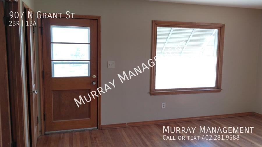 907 N Grant St - Photo 4 of 24