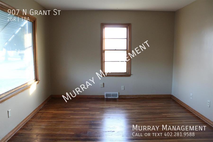 907 N Grant St - Photo 6 of 24
