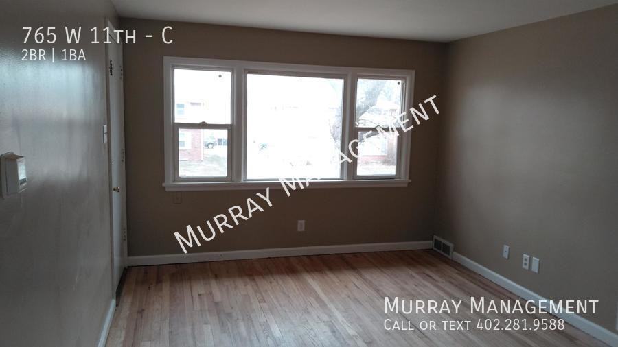 765 W 11th St #C - Photo 2 of 8