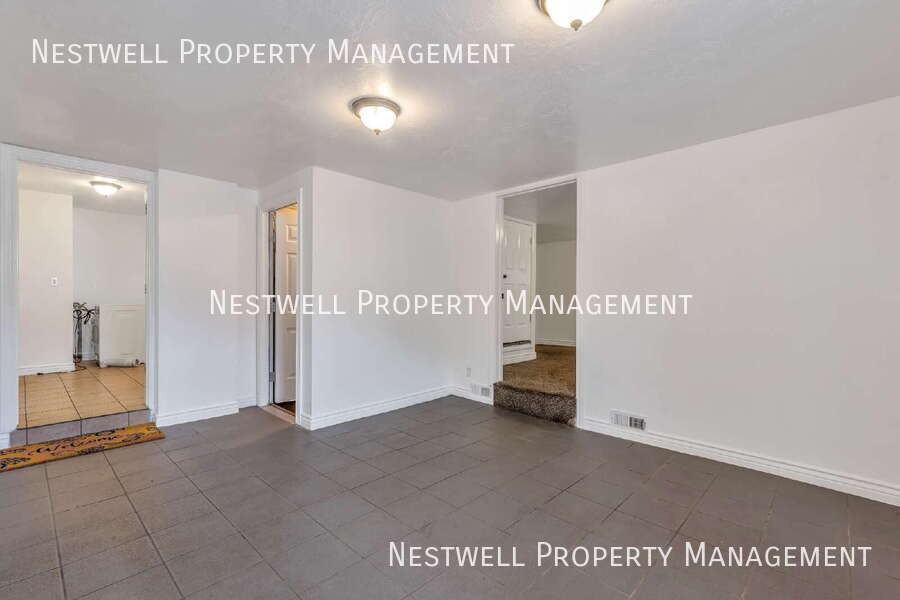 1350 W 600 S - Photo 4 of 21