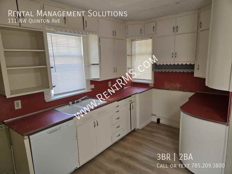 111 Nw Quinton Ave - Photo 7 of 20