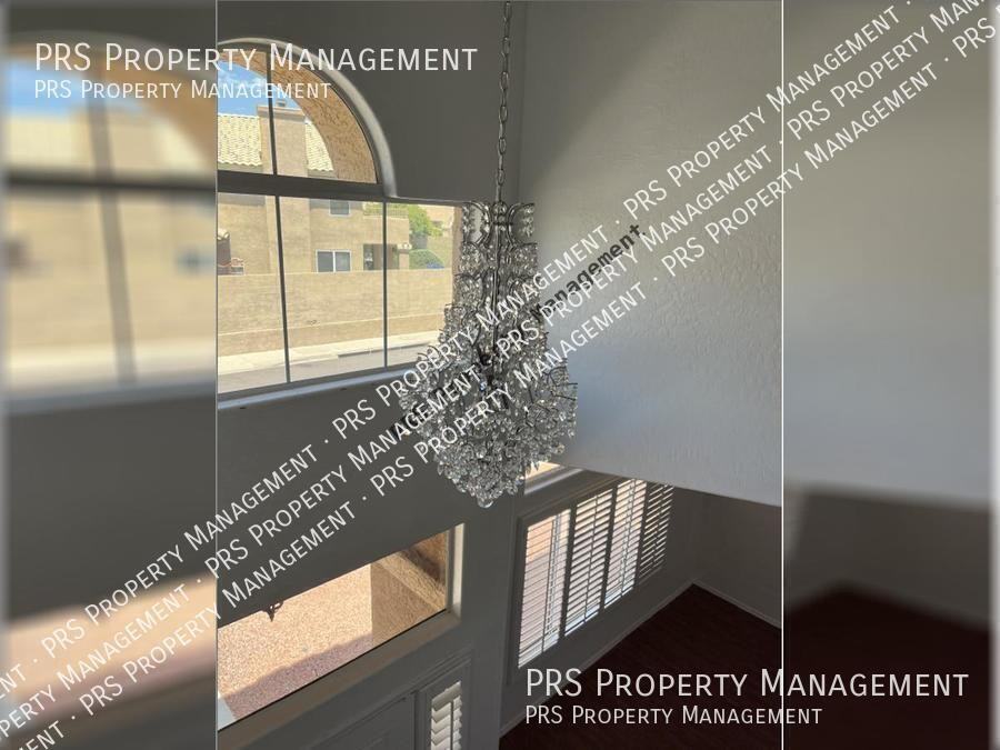 1301 E Briarwood Ter - Photo 3 of 34