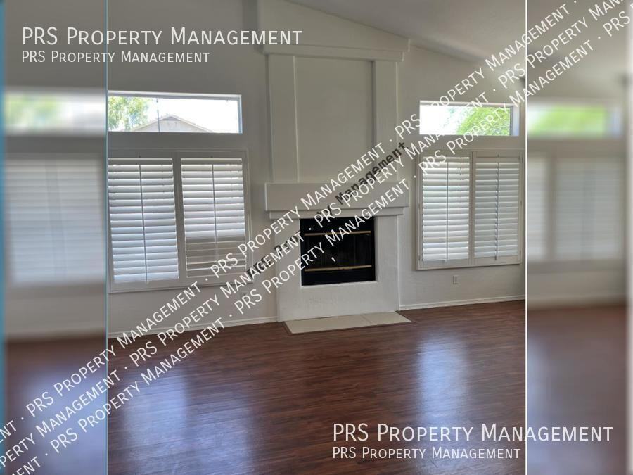 1301 E Briarwood Ter - Photo 4 of 34