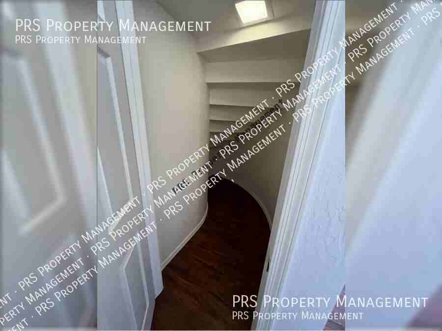 1301 E Briarwood Ter - Photo 7 of 34