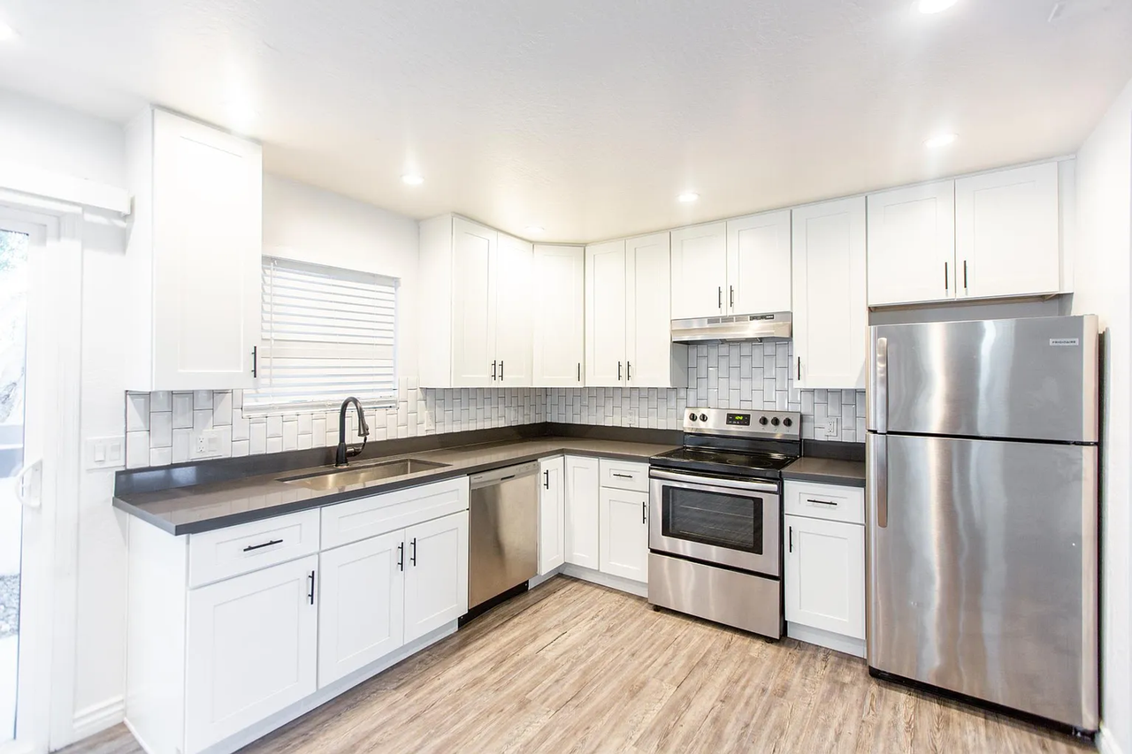 Villa 10 Apartments - Photo 4 of 23