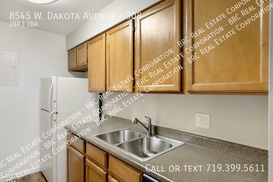PINETREE Apts - Photo 2 of 15