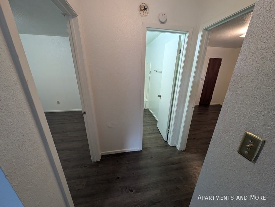 622 Mill St #B - Photo 5 of 11