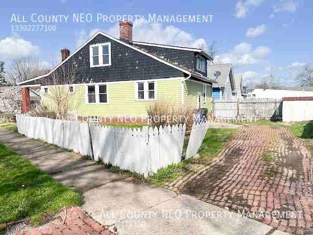 3733 W 128th St - Photo 2 of 21
