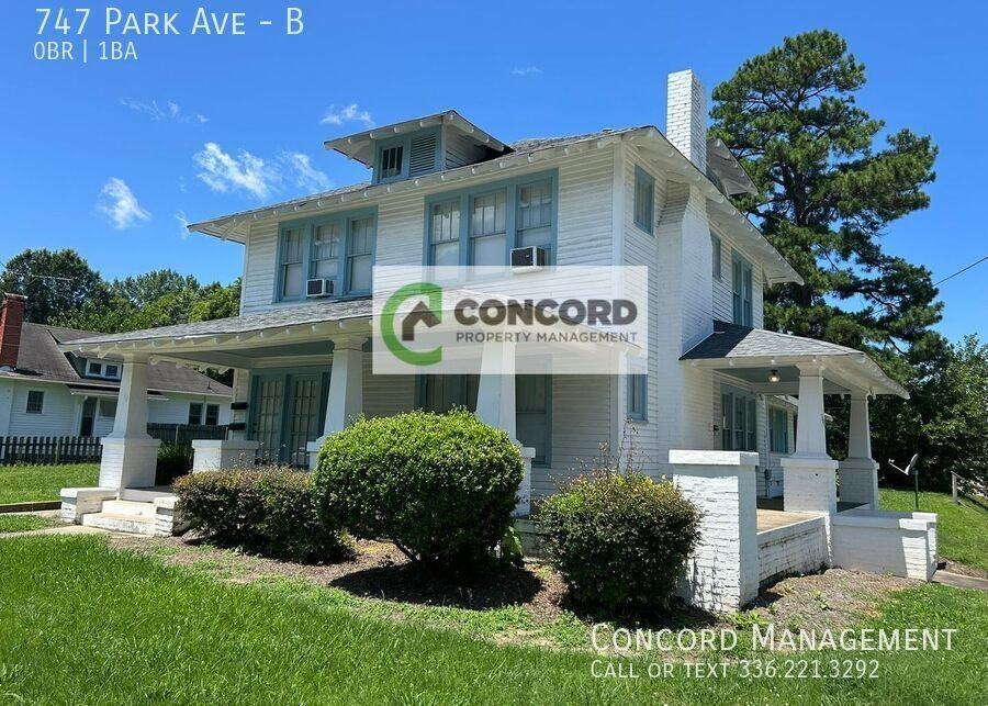 747 Park Ave #B - Photo 4 of 15