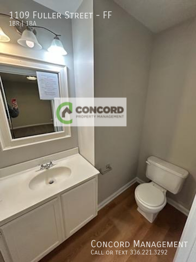 1109 Fuller St #FF - Photo 6 of 10