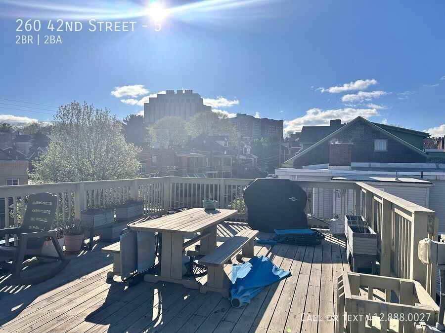 260 42nd St #5 - Photo 2 of 14