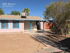 625 N Desert Ave - Photo 1 of 1