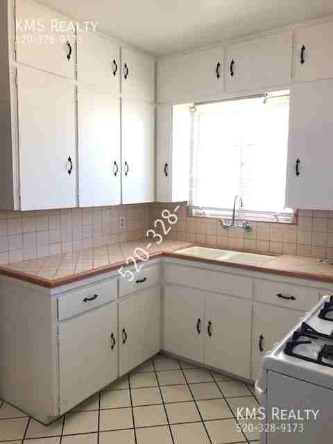 625 N Desert Ave - Photo 4 of 28