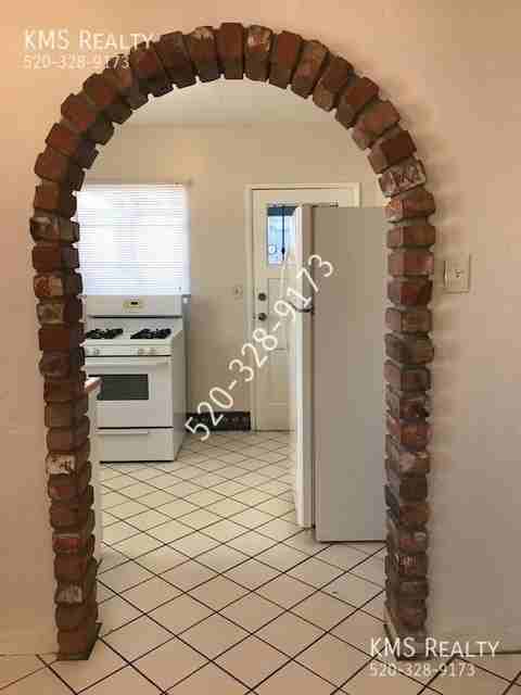 625 N Desert Ave - Photo 5 of 28