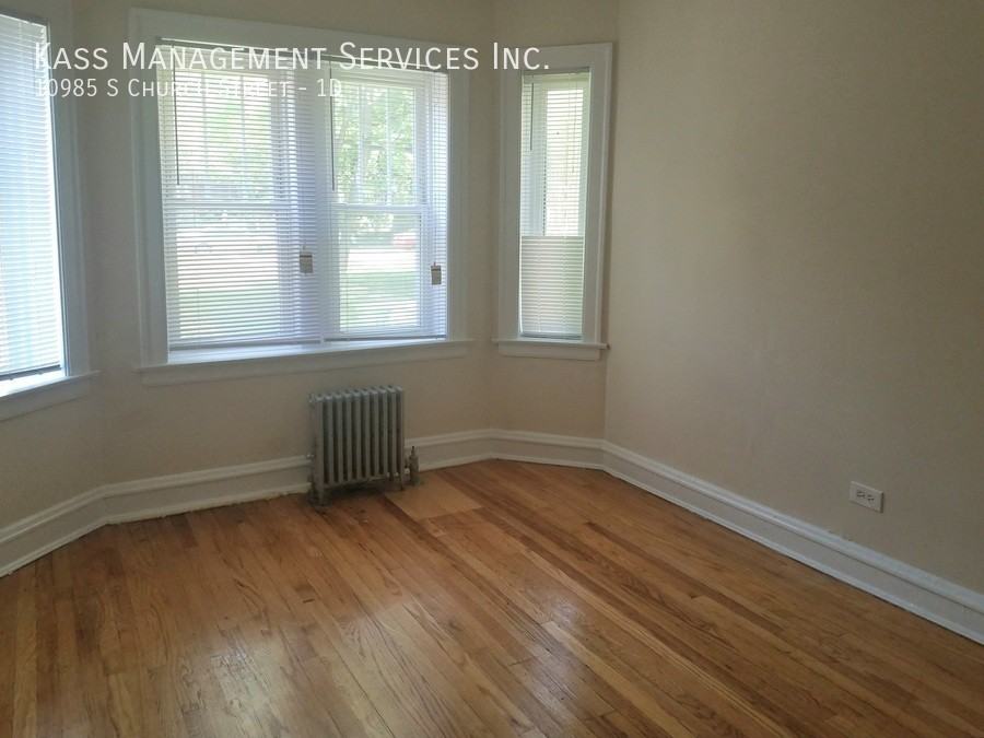 10985 S Church St #1D - Photo 4 of 7