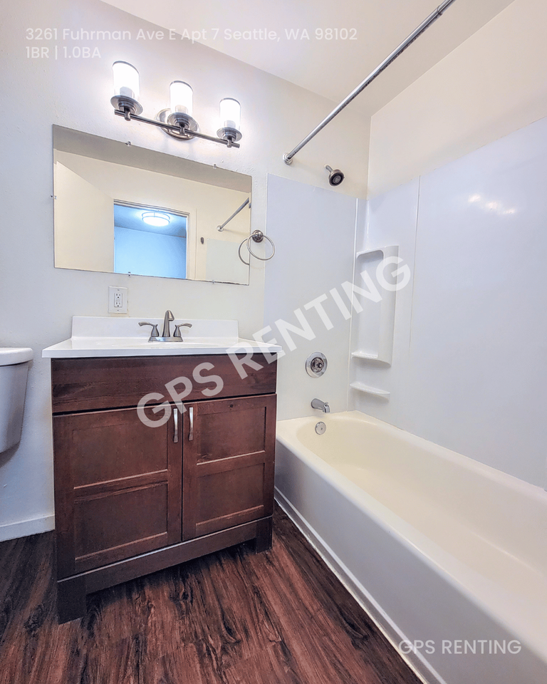 3261 Fuhrman Ave E #7 - Photo 7 of 9