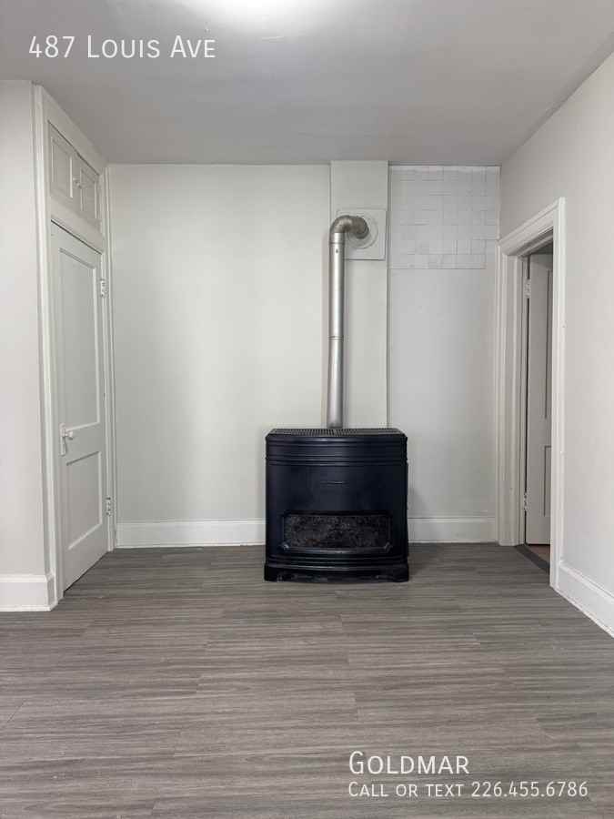 487 Louis Ave - Photo 6 of 10