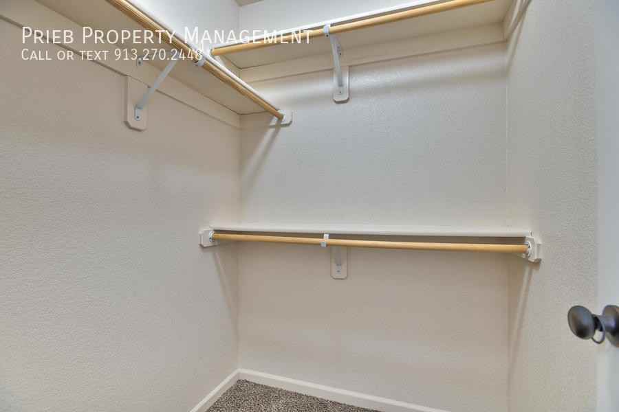 2028 S 137th St - Photo 7 of 17