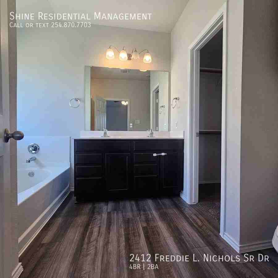 2412 Freddie L. Nichols Sr. Dr - Photo 6 of 13