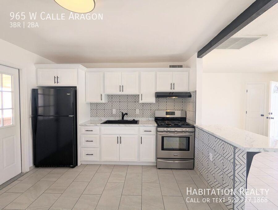 965 W Calle Aragon - Photo 2 of 21