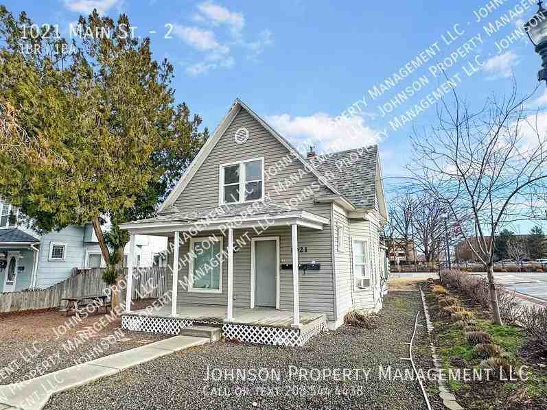 1021 Main St #2 - Photo 2 of 12