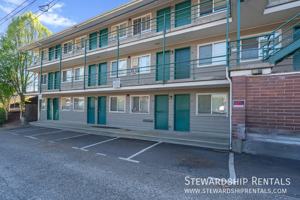 featured image of 1827 Harris St #216