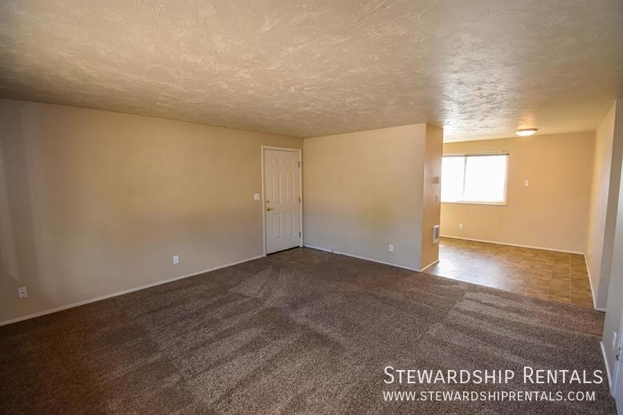 1154 Grant Aly - Photo 3 of 12