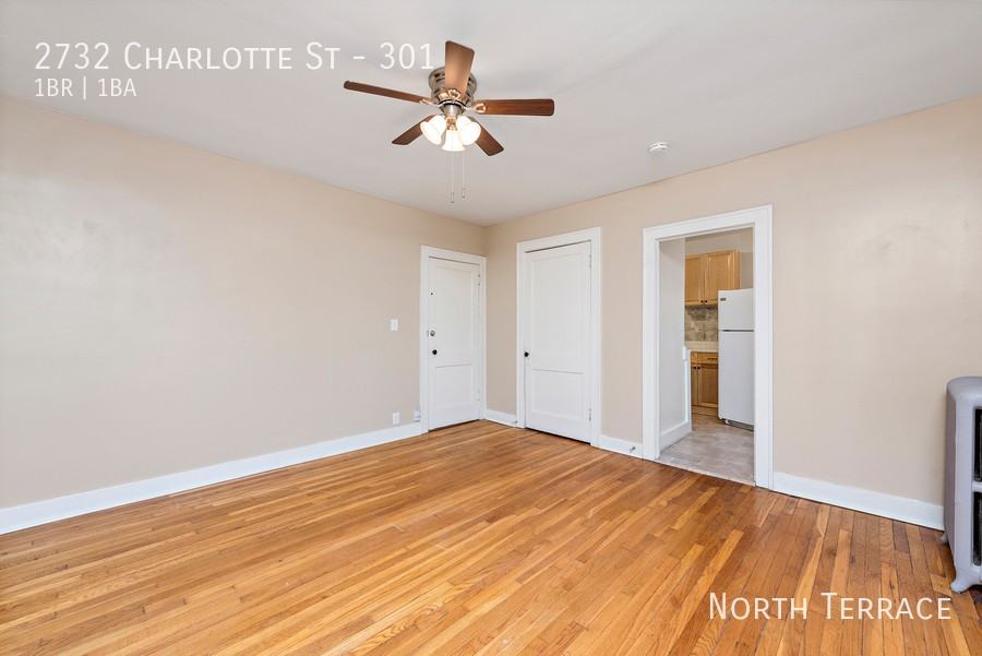 Charlotte Manor - Photo 6 of 16