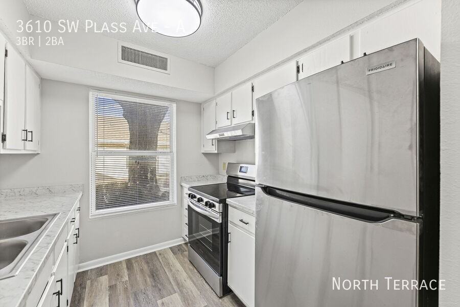 3610 Sw Plass Ave #A - Photo 4 of 28