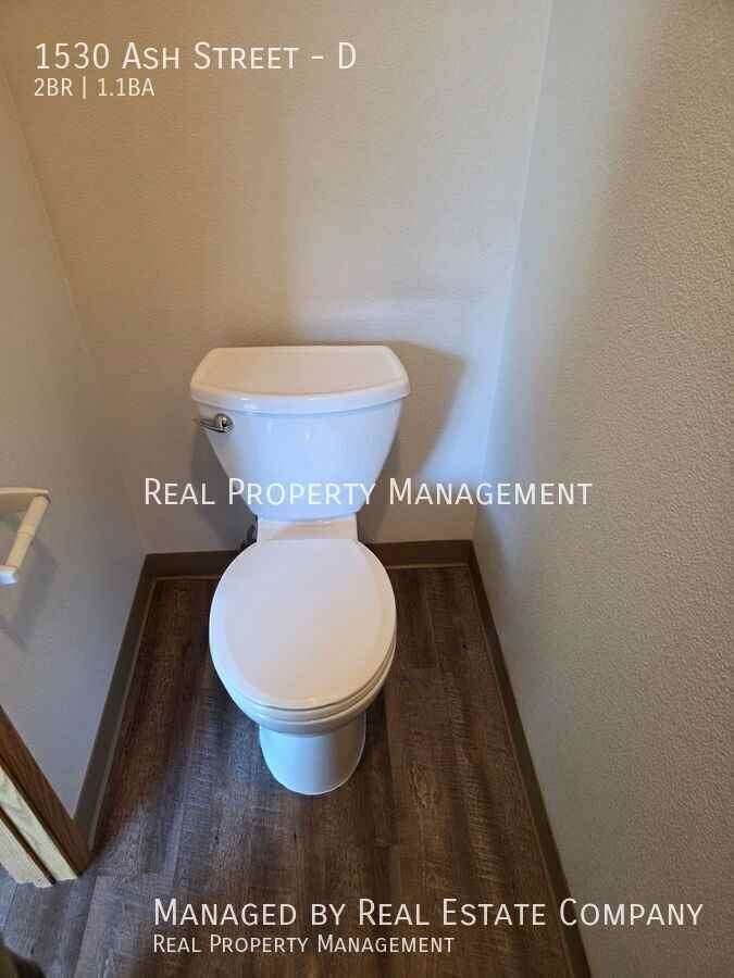 1530 Ash St #D - Photo 5 of 20