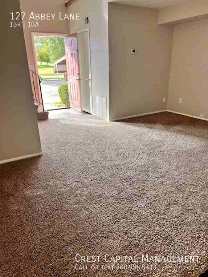 1043 Scarborough Ct #K3 - Photo 5 of 9