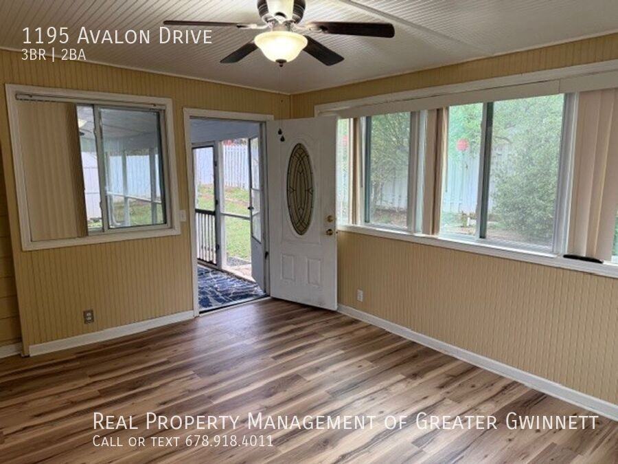 1195 Avalon Dr - Photo 5 of 16