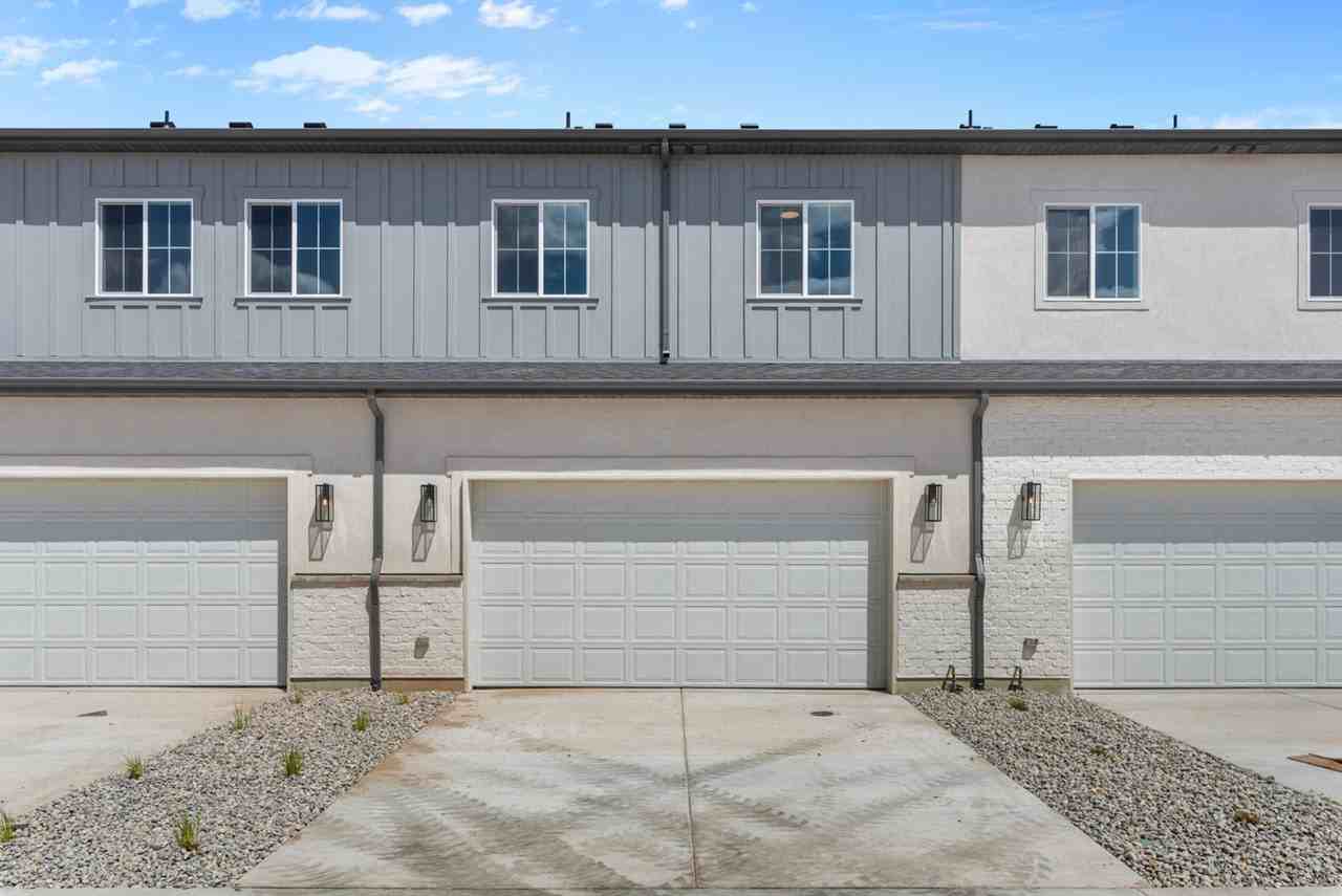 Newly Built 3 Bed 2.5 Bath Townhome in West Jordan - Photo 3 of 3