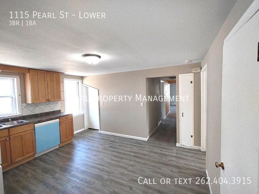 1115 Pearl St - Photo 2 of 15