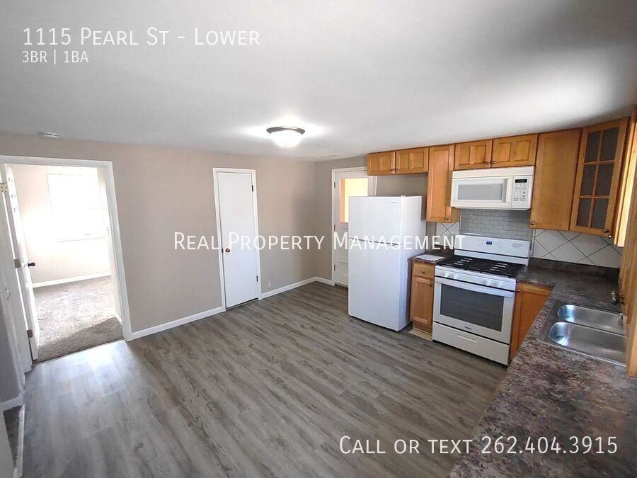 1115 Pearl St - Photo 4 of 15