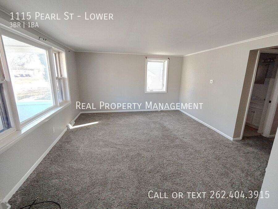 1115 Pearl St - Photo 6 of 15