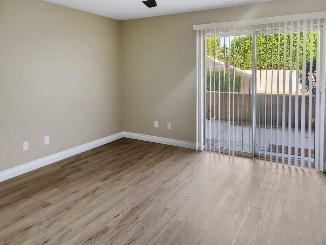 CANDLEWOOD APARTMENTS - Photo 7 of 38