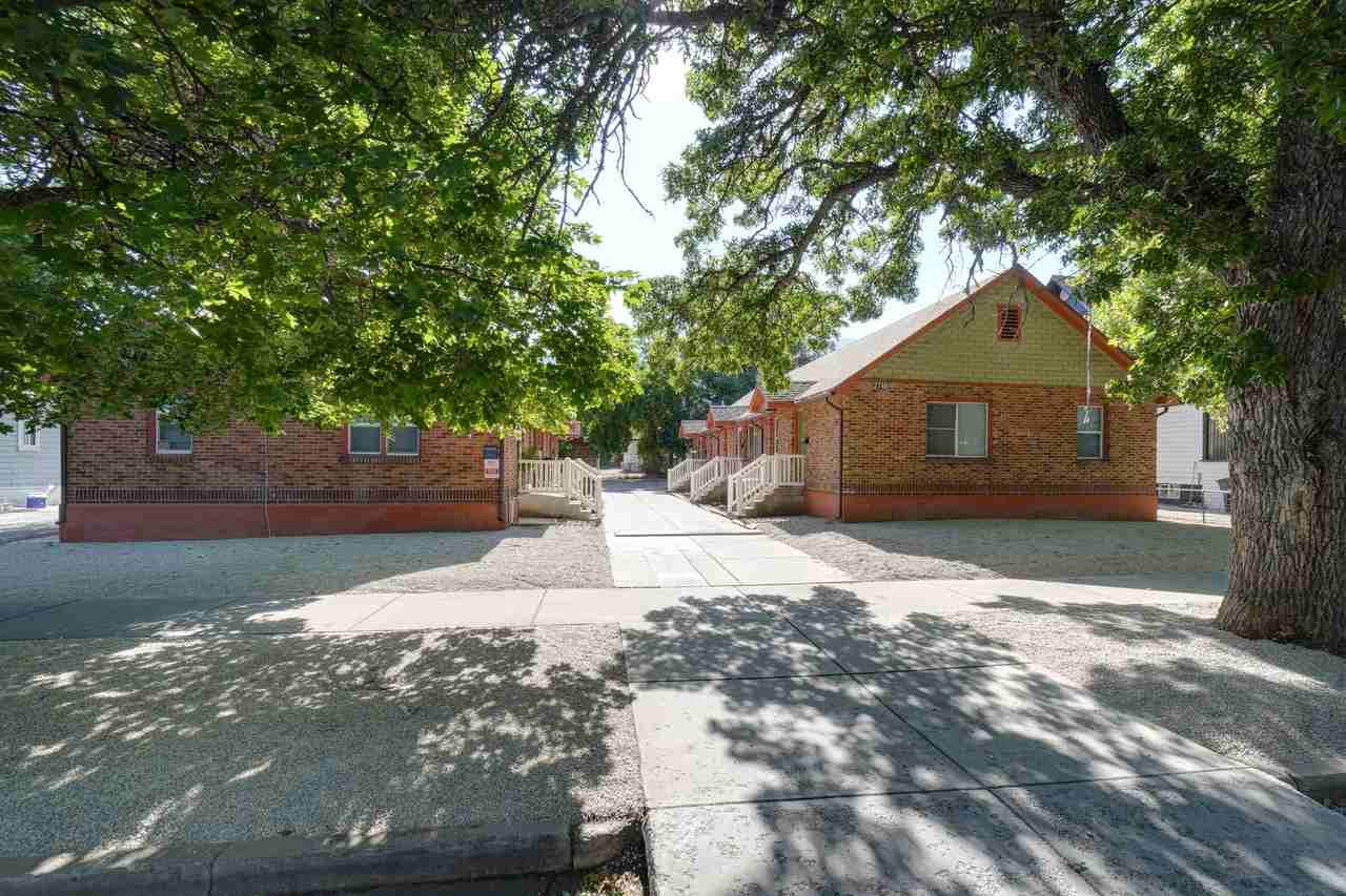 Madison Avenue Apartments - Photo 3 of 6