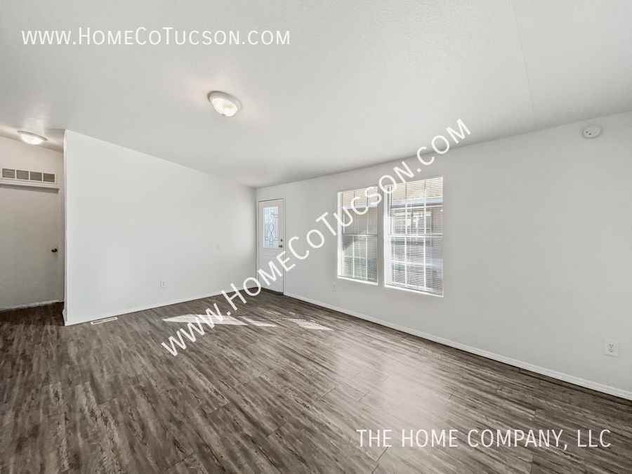 3171 W Jusnic Cir - Photo 4 of 33