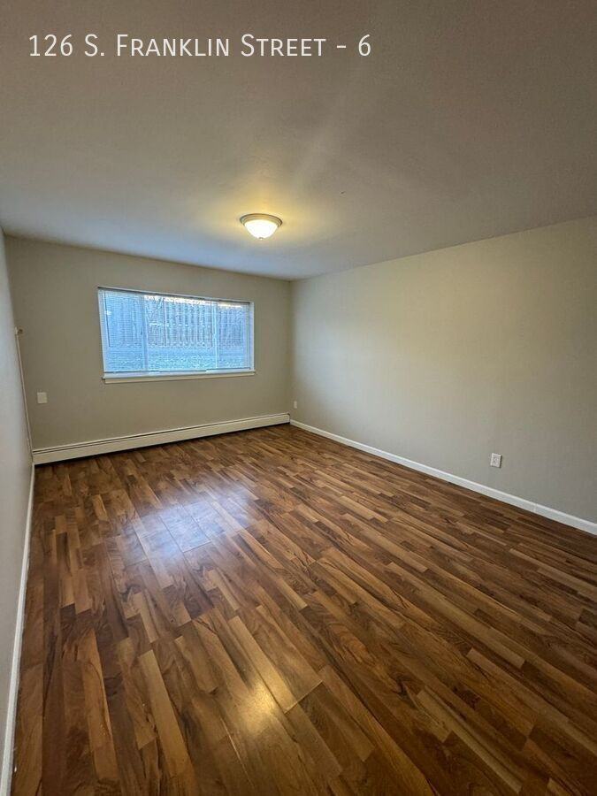 126 S Franklin St #6 - Photo 5 of 12