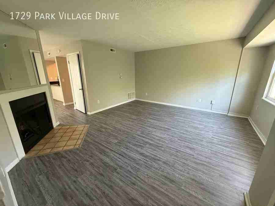 1729 Park Village Dr - Photo 3 of 24