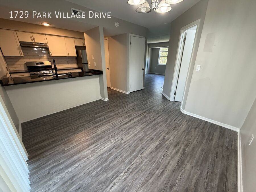 1729 Park Village Dr - Photo 7 of 24