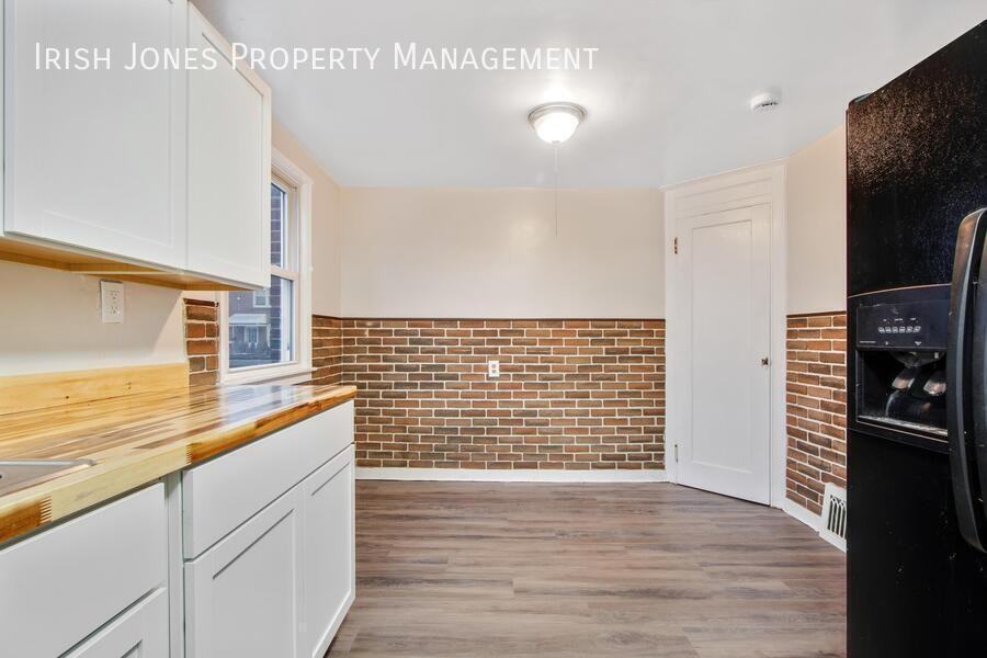 15 Arbour Ln #2RIGHT - Photo 2 of 11