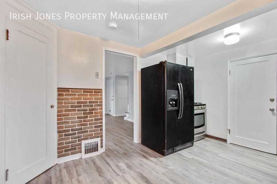 15 Arbour Ln #2RIGHT - Photo 4 of 11