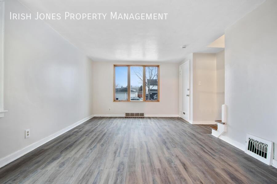 15 Arbour Ln #2RIGHT - Photo 5 of 11