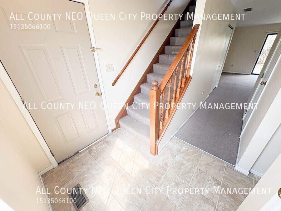 2745 Brookshire Ln - Photo 3 of 24