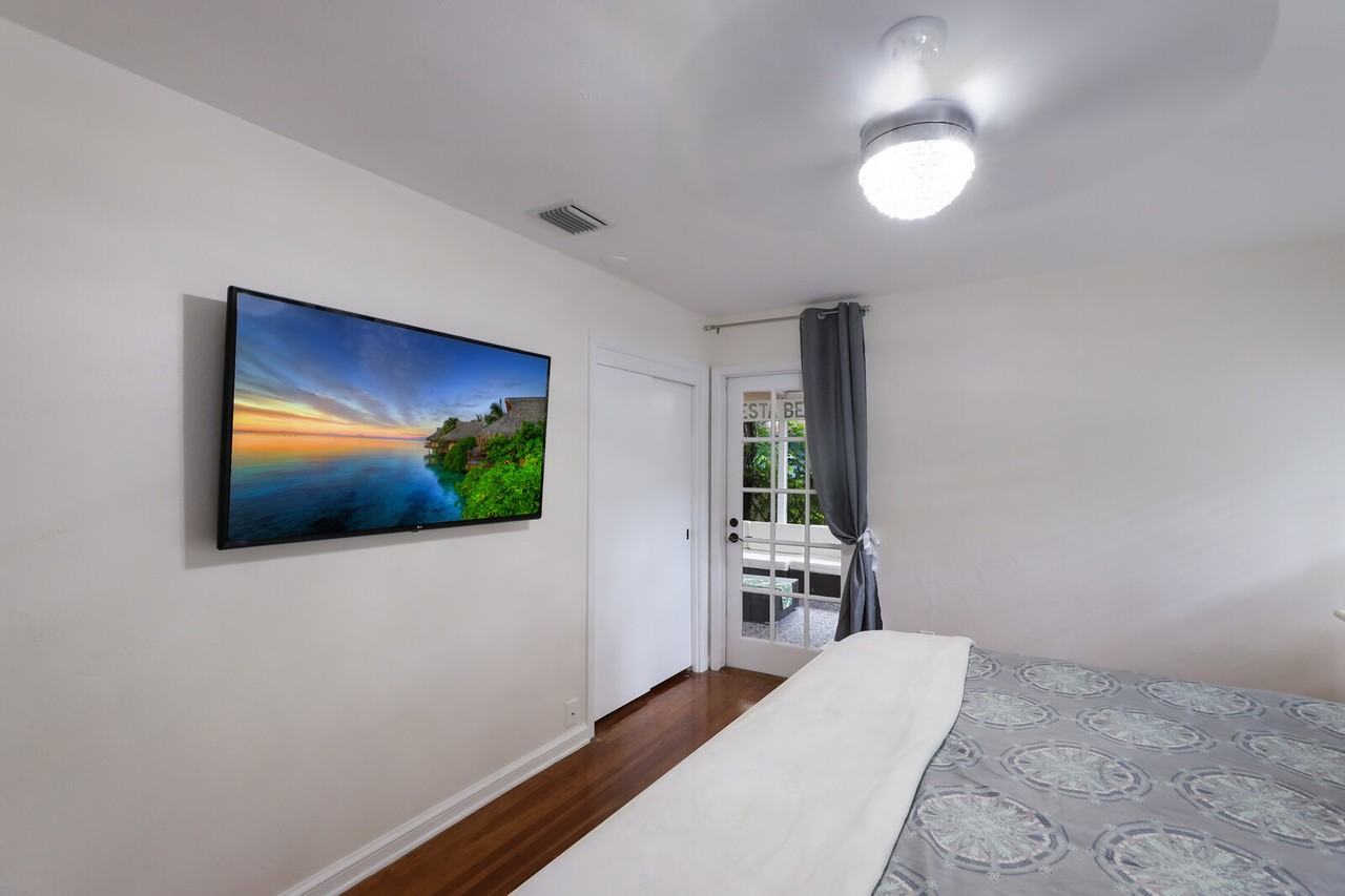 1712 Siesta Dr #NA - Photo 3 of 20