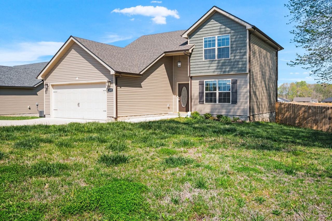 1605 Gramham Ln - Photo 3 of 29